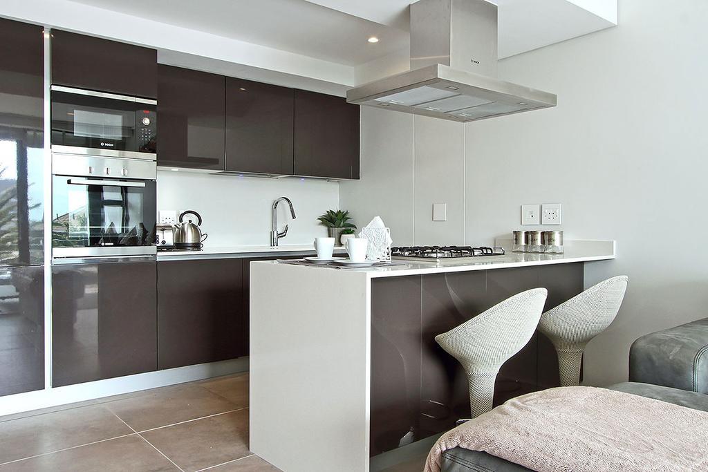Apartment Romney One Cape Town